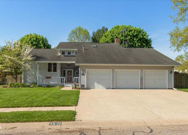 Property at 4651 Monterey Dr, Columbus, IN 47203, 3 beds, 2.5 baths