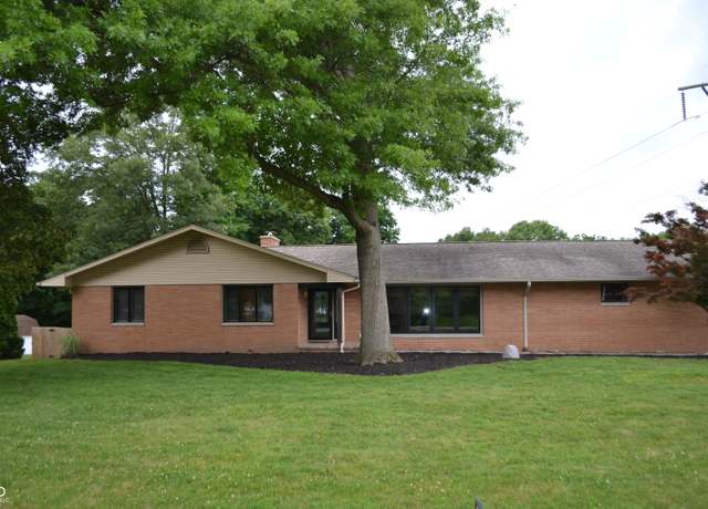 Property at 1230 Meadowbrook Dr, Lafayette, IN 47905, 3 beds, 2 baths