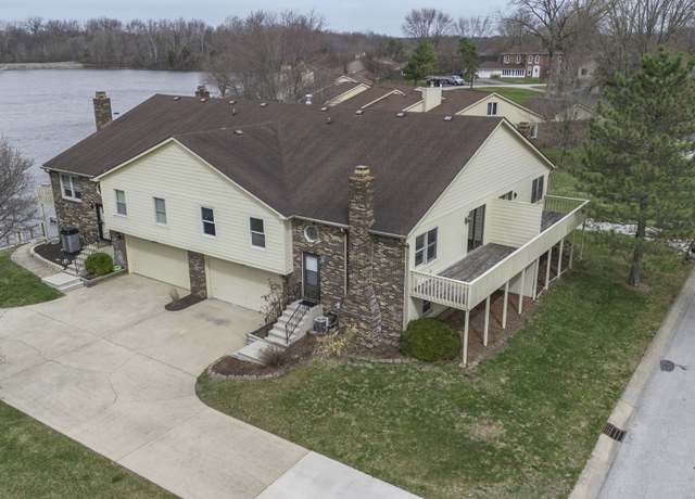 Property at 1847 Crystal Bay East Dr, Plainfield, IN 46168, 2 beds, 2.5 baths