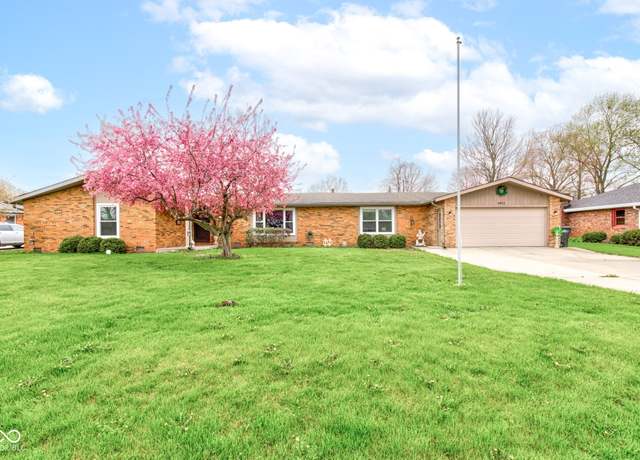 Property at 4013 Colonial Dr, Anderson, IN 46012, 3 beds, 2 baths
