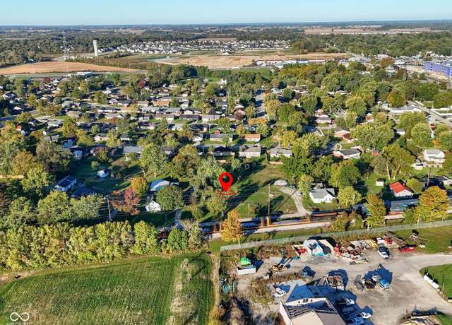 Property at 170 S Railroad St, Whiteland, IN 46184