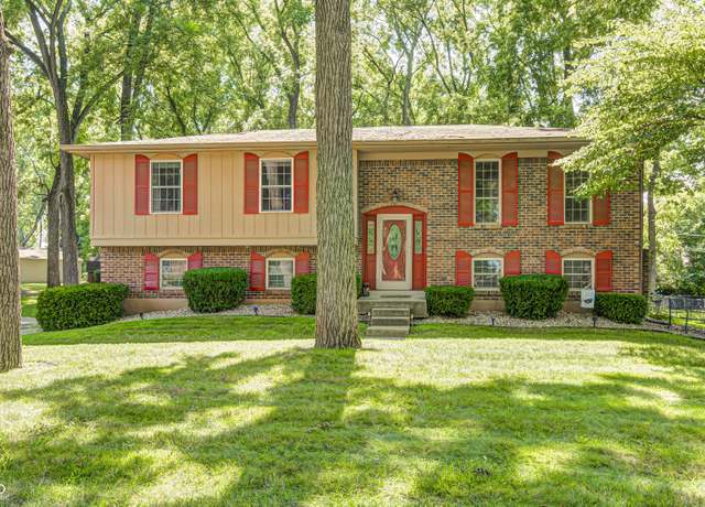 Property at 8710 Maple View Dr, Indianapolis, IN 46217, 3 beds, 2.5 baths
