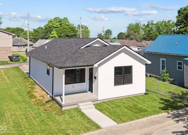 Property at 302 Highlawn Ave, Seymour, IN 47274, 2 beds, 1 bath