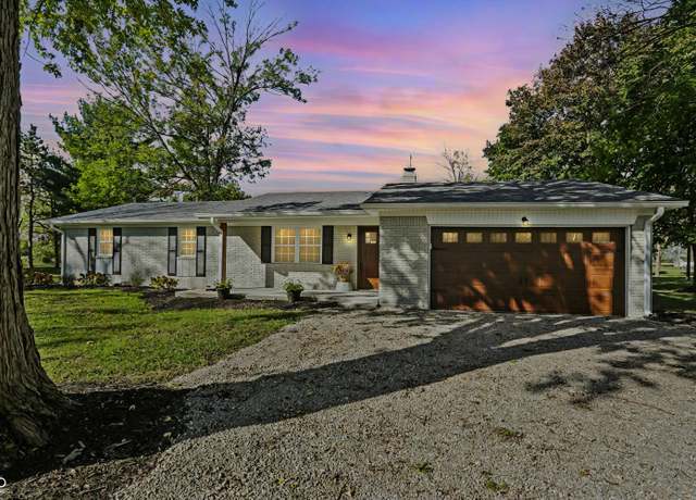 Property at 2956 N 700 E, Franklin, IN 46131, 3 beds, 2 baths