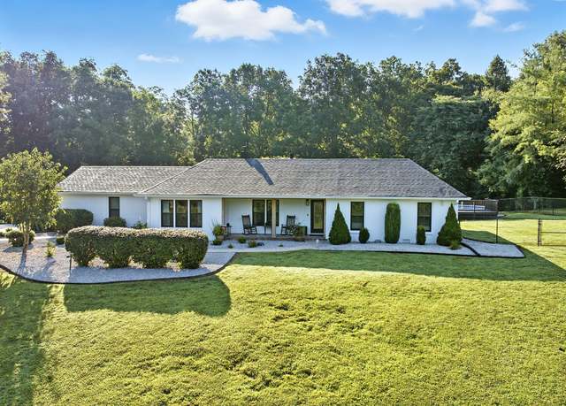 Property at 1895 Plummer Rd, Martinsville, IN 46151, 3 beds, 2 baths