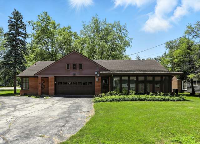 Property at 1600 W Walnut St, Kokomo, IN 46901, 3 beds, 3 baths