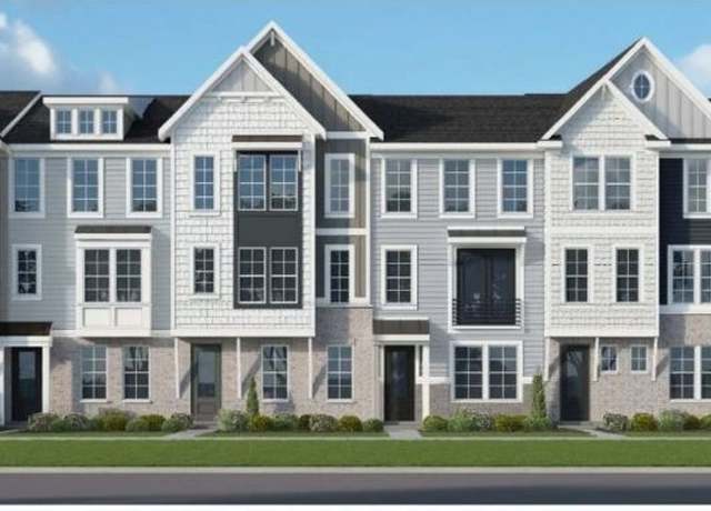 Property at 404 Elite St Unit 2-605, Westfield, IN 46074, 3 beds, 3.5 baths