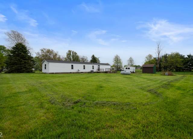 Property at 9621 N County Road 25 W, Muncie, IN 47303, 3 beds, 2 baths