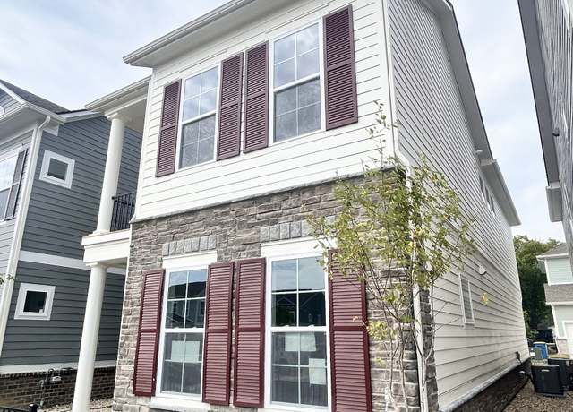 Property at 745 Madelyn Dr, Carmel, IN 46032, 3 beds, 2.5 baths