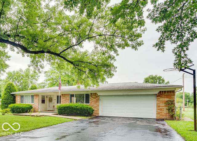 Property at 4858 W Ricks Dr S, Mccordsville, IN 46055, 3 beds, 2 baths