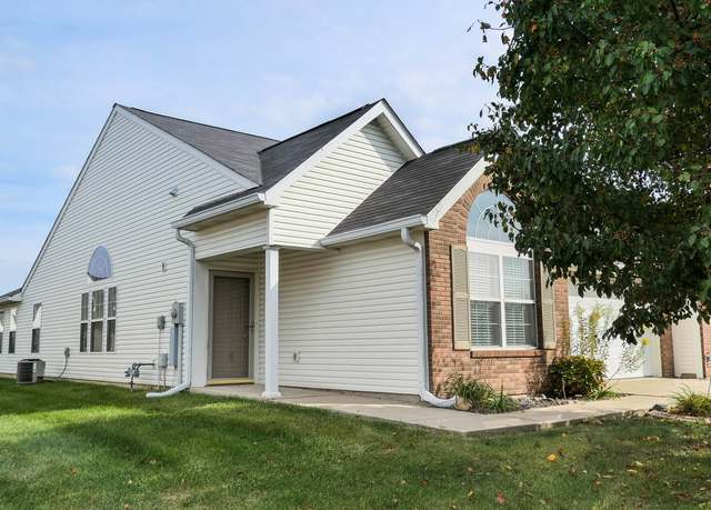 Property at 1202 Creek Bend Dr, Greenwood, IN 46143, 2 beds, 2 baths