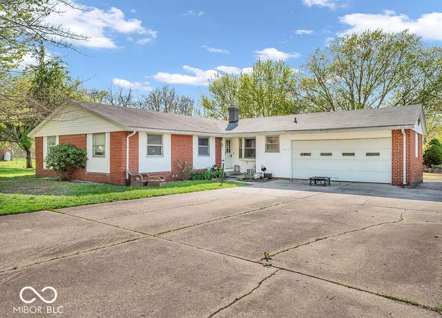 Property at 1213 N Lake Vista Dr, Crawfordsville, IN 47933, 3 beds, 2.5 baths