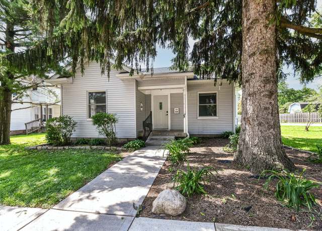 Property at 402 E 4th St, Sheridan, IN 46069, 5 beds, 1.5 baths
