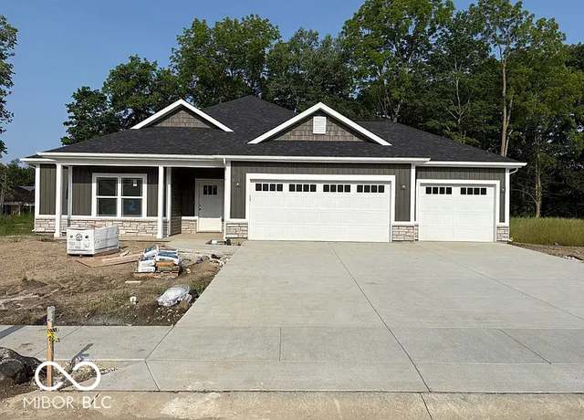Property at 824 S Hoke Ave, Frankfort, IN 46041, 3 beds, 2 baths