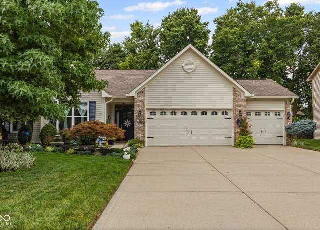 Property at 1028 Burning Bush Dr, Greenwood, IN 46143, 3 beds, 2 baths