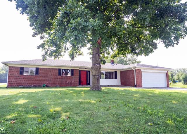 Property at 13907 E 117th St, Fishers, IN 46037, 3 beds, 2 baths