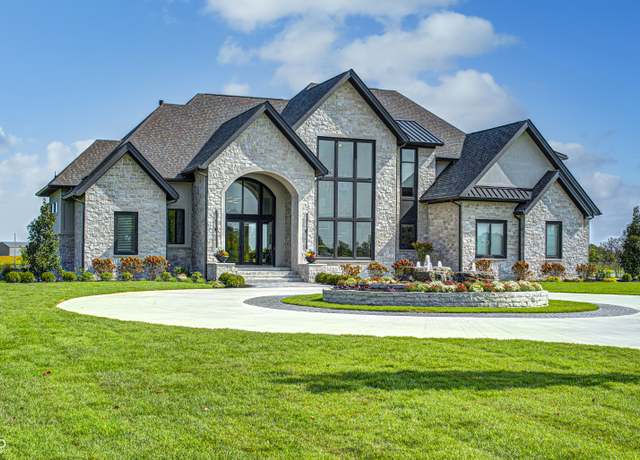 Property at 9760 Windy Hills Dr, Zionsville, IN 46077, 5 beds, 6 baths