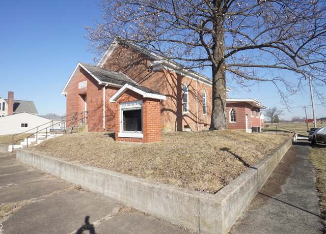 Property at 8402 E County Rd 200 S, New Point, IN 47263, 4 beds, 1 bath