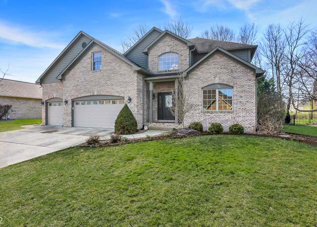Property at 545 Walnut Woods Dr, Greenwood, IN 46142, 5 beds, 4 baths
