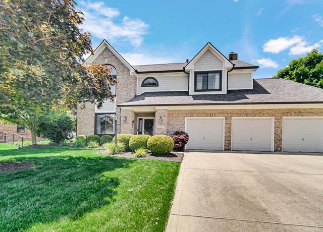 Property at 318 Meadowview Ln, Greenwood, IN 46142, 4 beds, 2.5 baths