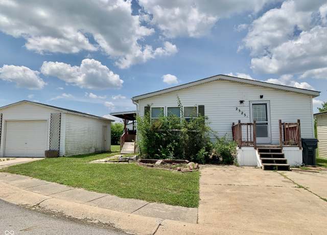 Property at 2323 Deerfield Run Ct, Anderson, IN 46017, 3 beds, 2 baths