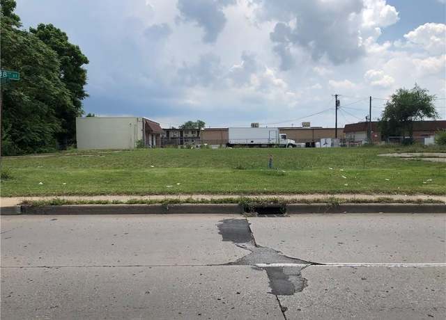 Property at 7039 E 38th St, Indianapolis, IN 46219
