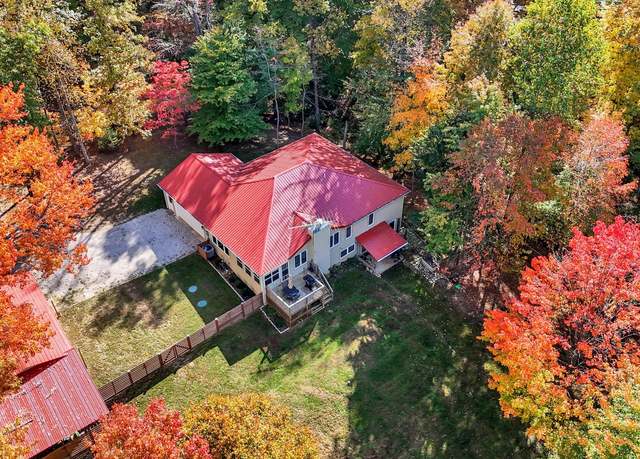 Property at 6828 Morningstar Dr, Morgantown, IN 46160, 4 beds, 3 baths