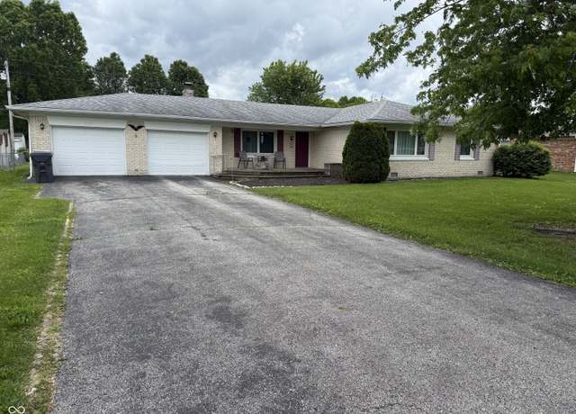 Property at 5585 Gallagher Dr, Greenwood, IN 46142, 3 beds, 2 baths
