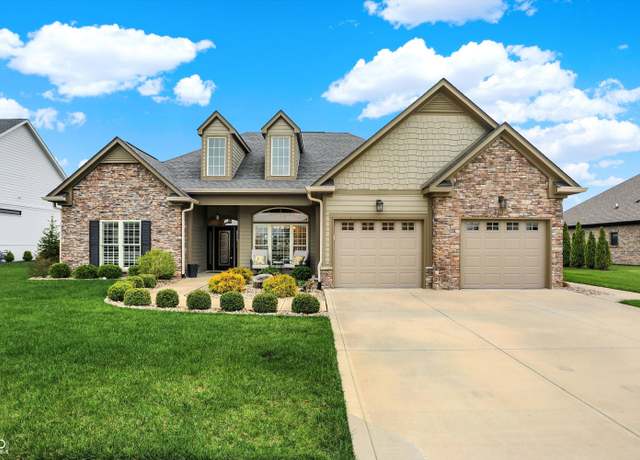 Property at 749 Meadowbrook Ln, Franklin, IN 46131, 3 beds, 2.5 baths