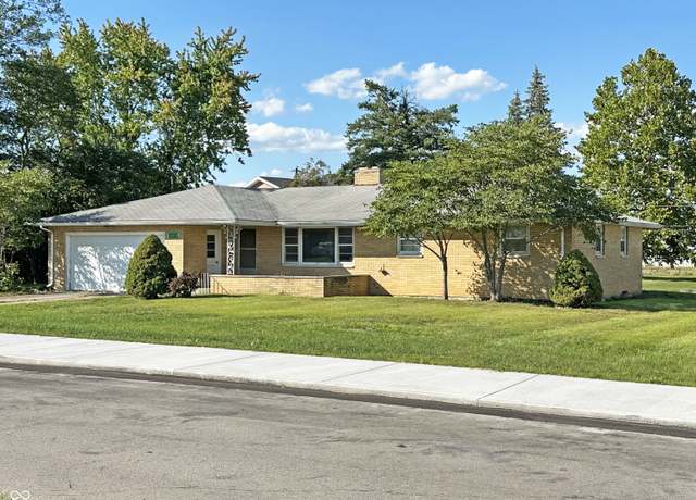 Property at 13715 North St, Grabill, IN 46741, 3 beds, 1 bath