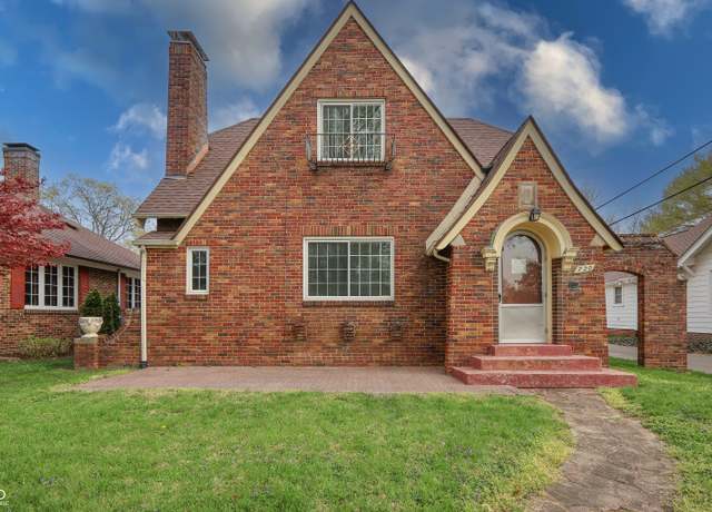 Property at 720 22nd St, Columbus, IN 47201, 2 beds, 1.5 baths