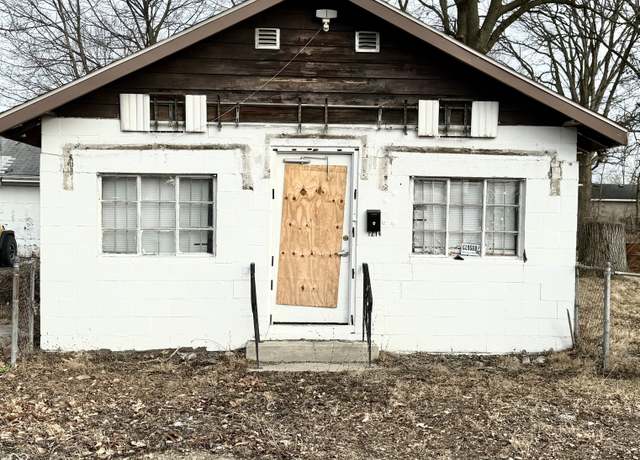 Property at 1214 N Penn St, Muncie, IN 47303, 0.5 baths