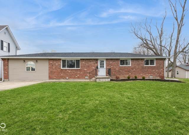 Property at 828 N 13th St, Elwood, IN 46036, 3 beds, 1 bath