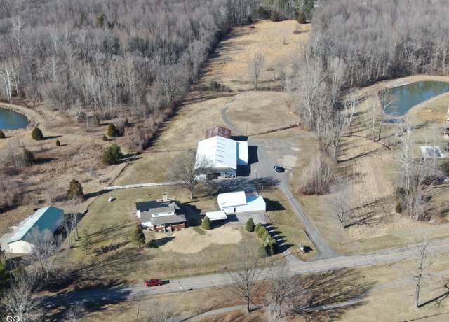 Property at 5420 W Goeller Rd W, Columbus, IN 47201, 4 beds, 2.5 baths