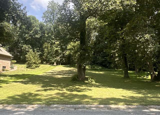 Property at 207 River Dr, Bloomfield, IN 47424