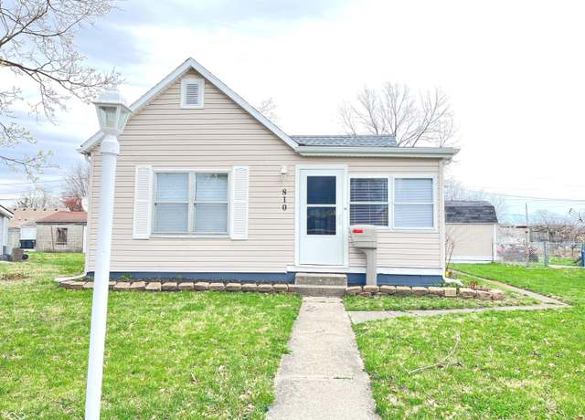 Property at 810 W 2nd St, Anderson, IN 46016, 3 beds, 1 bath