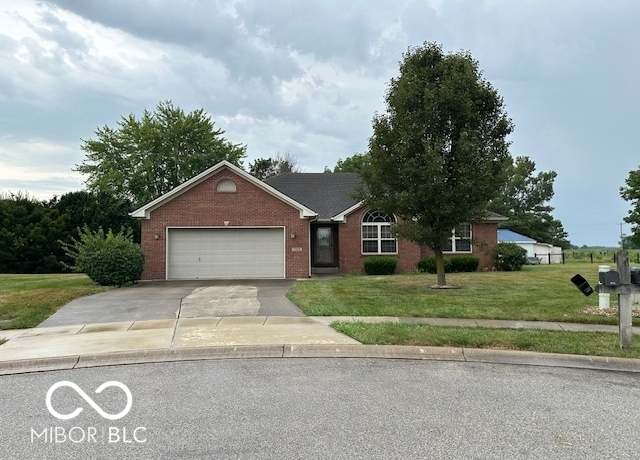 Property at 5924 Woodland Parks Ct, Columbus, IN 47201, 3 beds, 2 baths