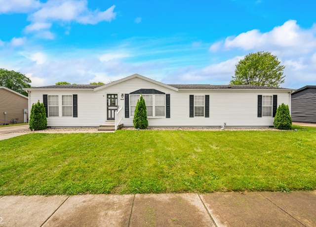 Property at 4640 Autumn Ridge Dr, Columbus, IN 47203, 4 beds, 2 baths