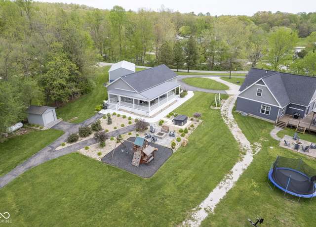 Property at 9550 E Northshore Dr, Unionville, IN 47468, 4 beds, 3 baths