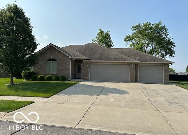 Property at 4929 Imperial Dr, Columbus, IN 47203, 3 beds, 2 baths