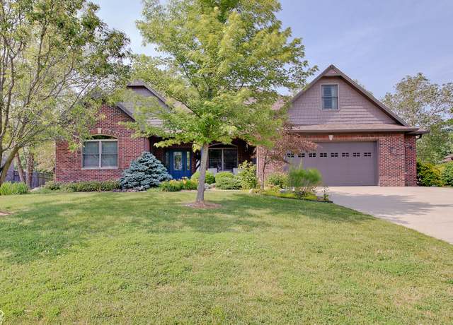 Property at 214 W Stoney Trl, Greenfield, IN 46140, 4 beds, 3 baths