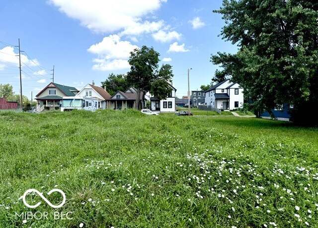 Property at 229 Iowa St, Indianapolis, IN 46225