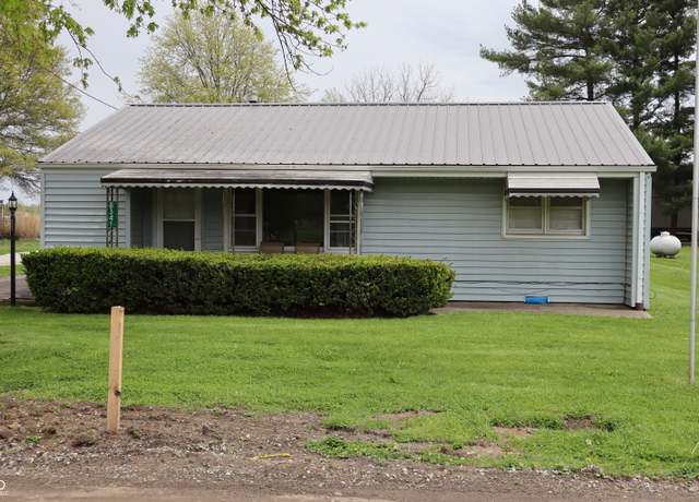 Property at 8341 N Washington St, Sheridan, IN 46069, 2 beds, 1 bath