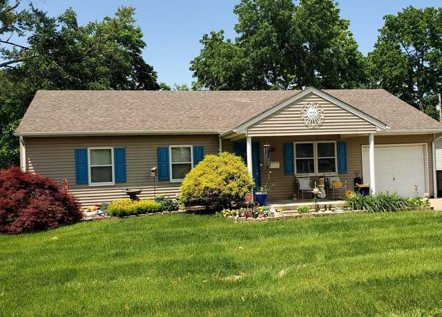 Property at 226 N Park Dr, Seymour, IN 47274, 3 beds, 2 baths