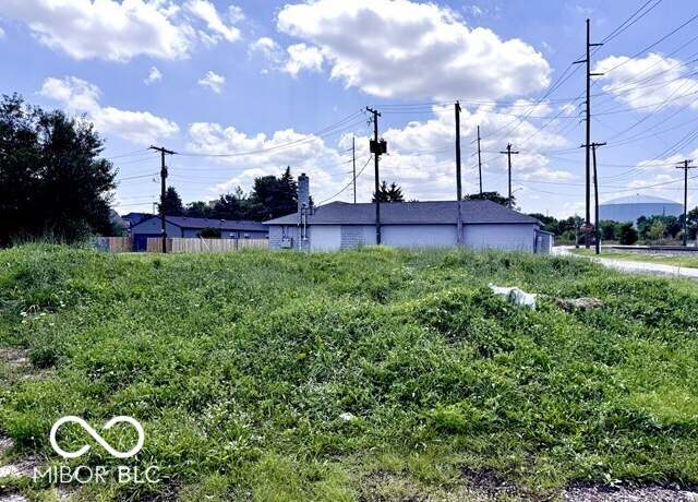 Property at 233 Iowa St, Indianapolis, IN 46225