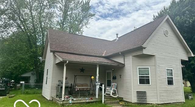 Photo of 162 N Gladstone Ave, Columbus, IN 47201
