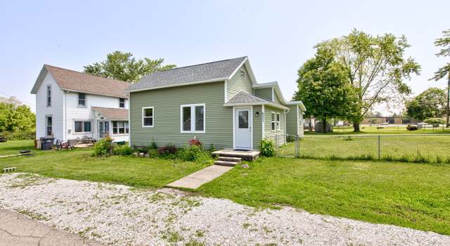 Photo of 631 N Hickory St, Dunkirk, IN 47336