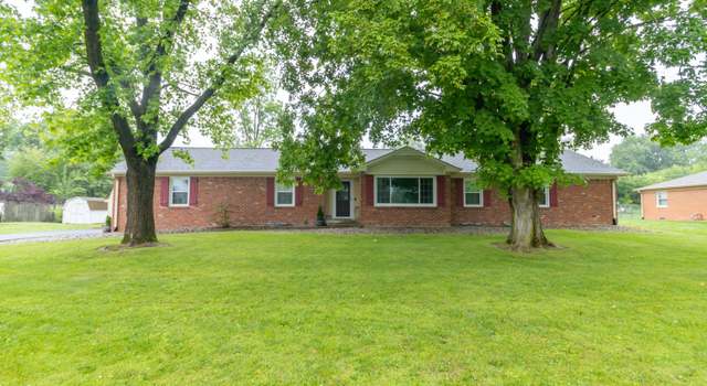 Photo of 1514 Bittersweet Dr, Greenfield, IN 46140