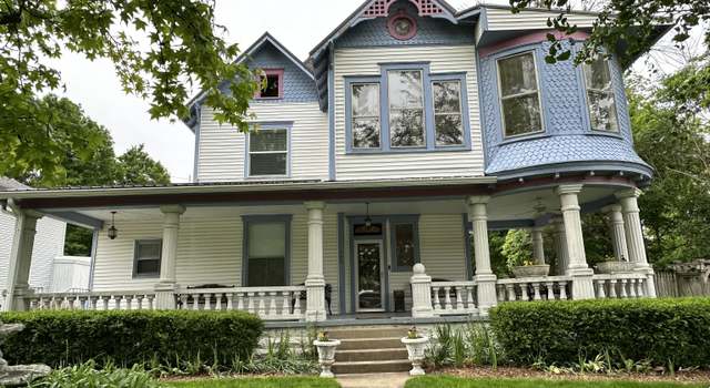 Photo of 733 E Washington St, Greencastle, IN 46135
