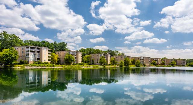 Photo of 6750 Spirit Lake Dr #402, Indianapolis, IN 46220